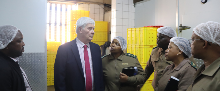 Minister Groenewald conducts surprise oversight visit to Johannesburg Correctional Facility Minister Groenewald conducts surprise oversight visit to Johannesburg Correctional Facility